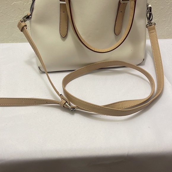 Nine West White and Tan handheld or shoulder purse - Picture 7 of 8